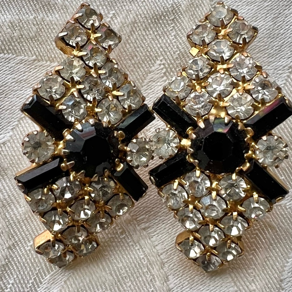 Vintage Gold-Tone Black & Crystal Pierced Earrings - Picture 2 of 6